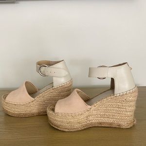 Marc jacobs size 7 light pink wedge